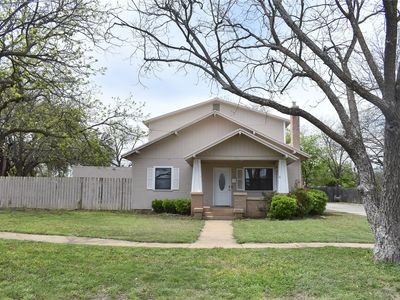 906 S Pecan St, Brady, TX, 76825