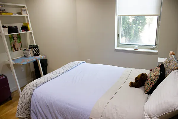 Rented by Thomas Brown, LREB | media 20