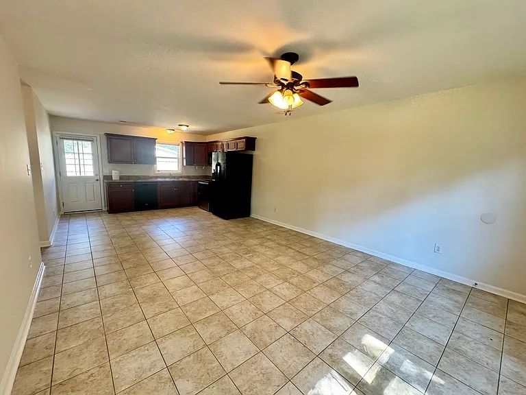 124 Summerlin Ln #1 — Photo 4