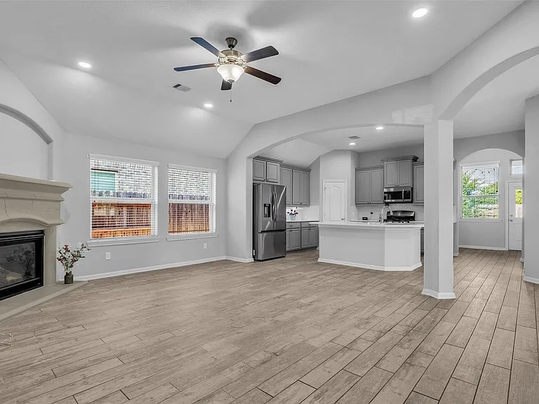 16838 Ellicott Rock Dr — Photo 5