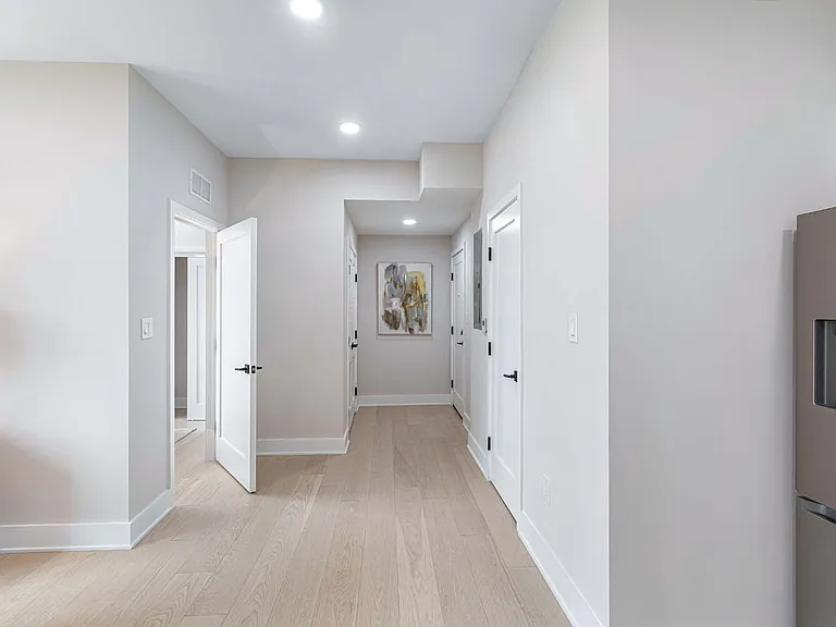 Paxton Park Apartments — Photo 35