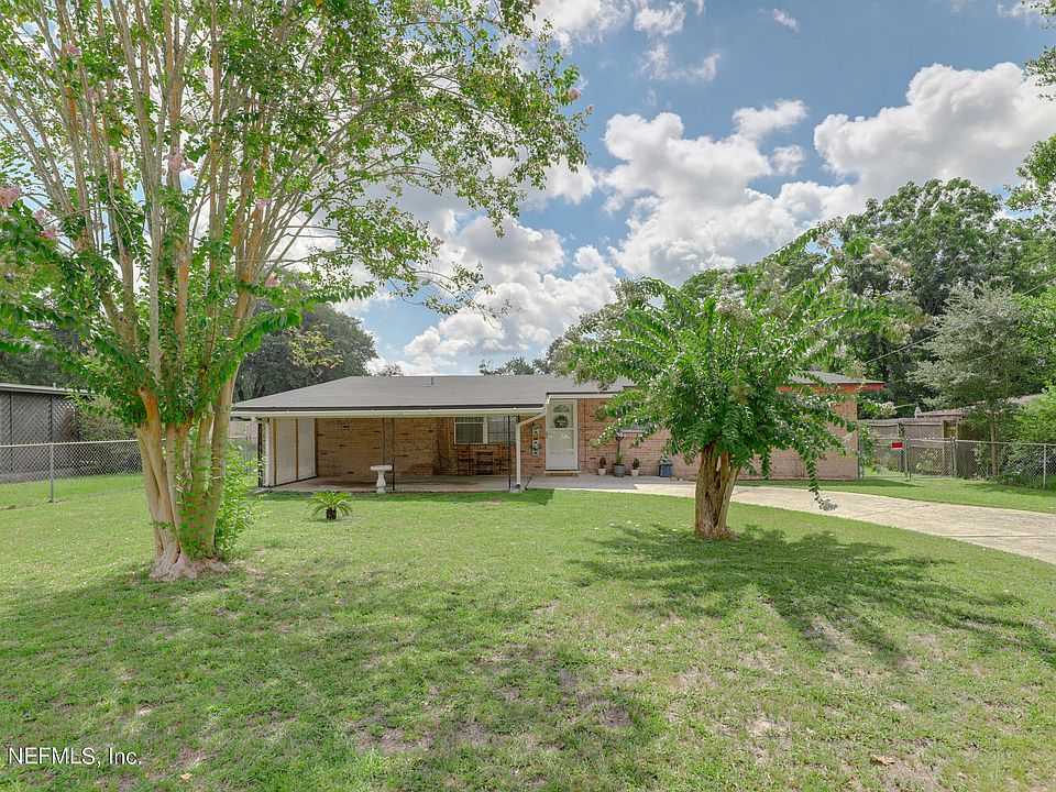 1st image of 424 AMECA Avenue