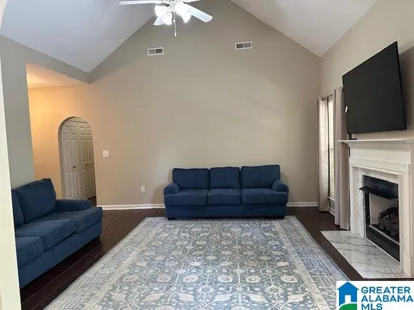 170 Daventry Dr, Calera, AL 35040