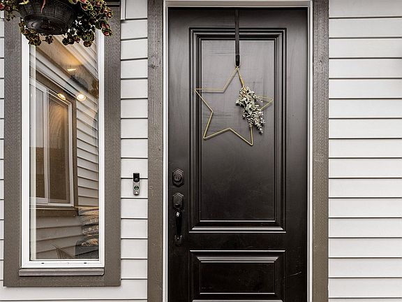 3rd image of 46689 1st Ave #46