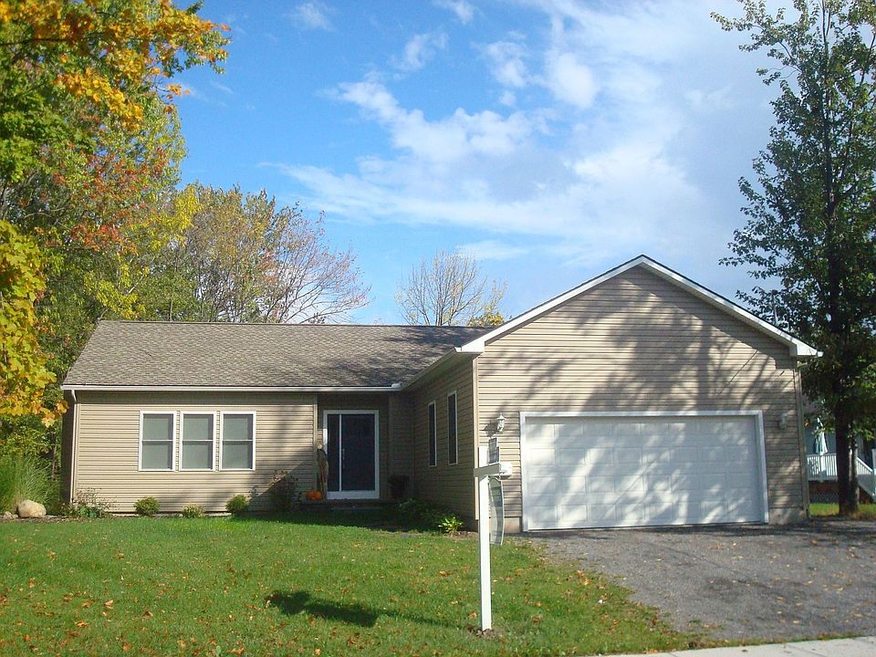 305 E Heman St, East Syracuse, NY 13057 Zillow