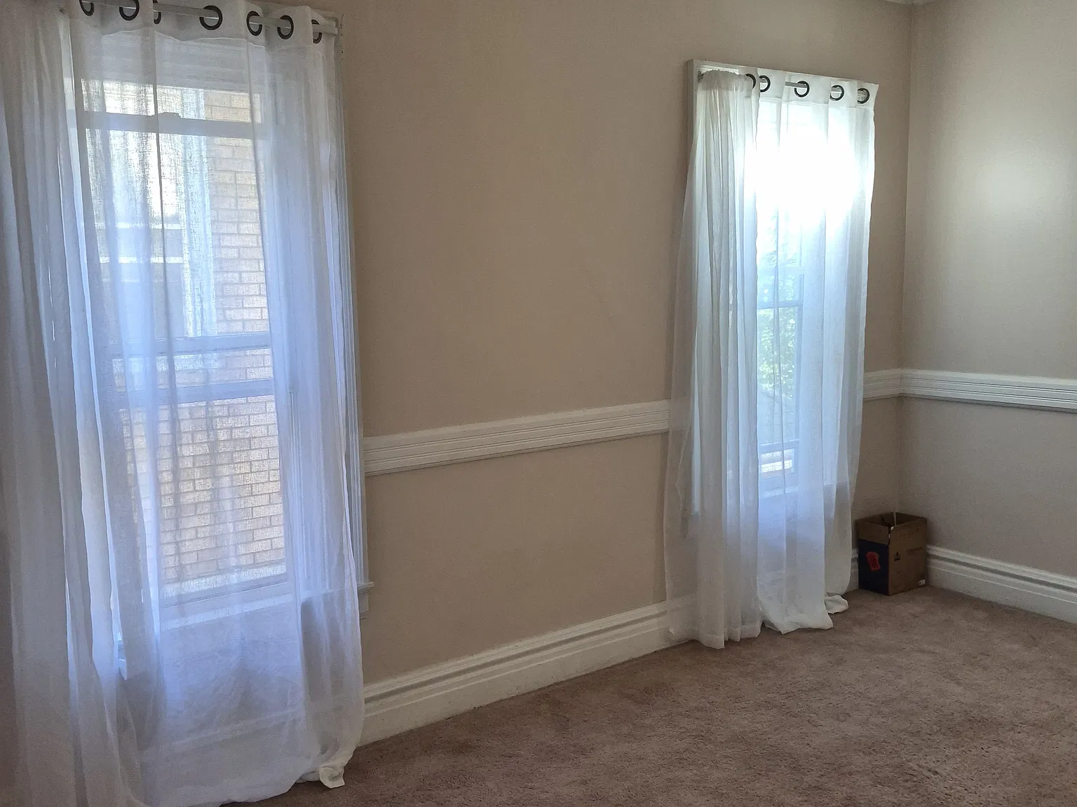 3 bed, 950 sqft, $1,450 — Photo 3