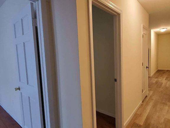 4th image of 517 W 212th St APT 3i