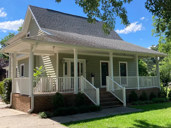 110 Ruth St, Fayetteville, NC 28305