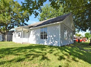 1130 W Broad St, Freeport, TX 77541