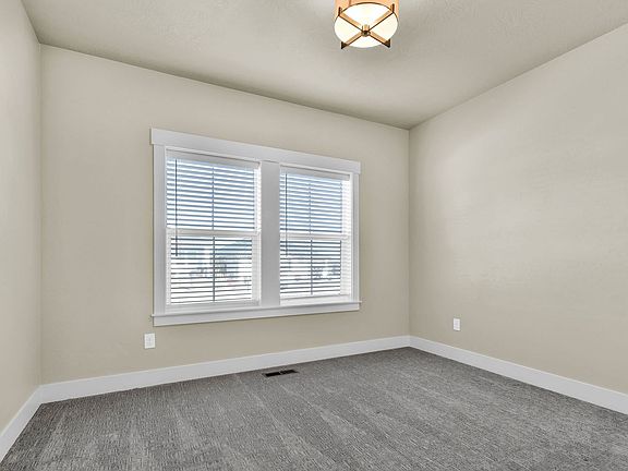 5th image of 1393 W Capstone Dr
