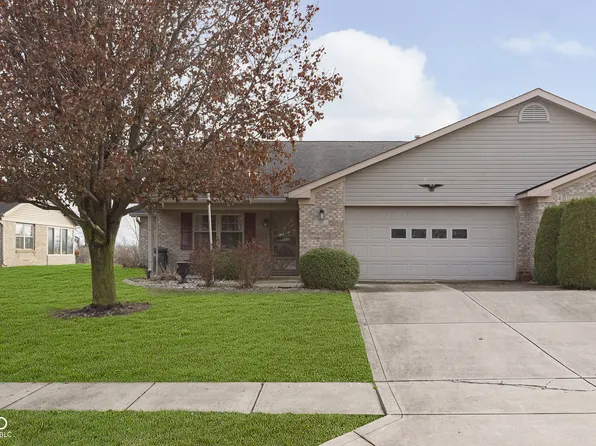 397 Camellia Ln, Bargersville, IN 46106
