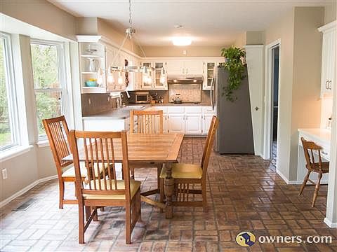 Light and Bright Kitchen