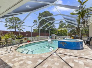 244 SE Thornhill Dr, Port Saint Lucie, FL 34984