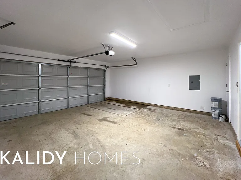 7802 Bennie Ter — Photo 21