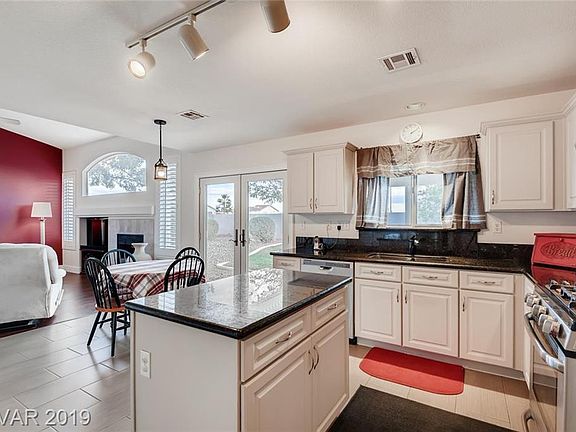 5th image of 5105 Evergreen Meadow Ave