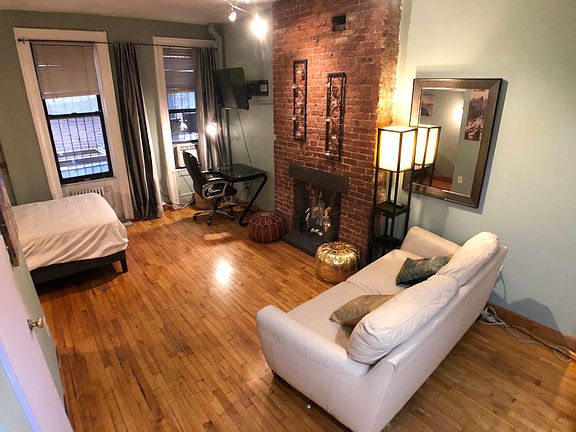 4th image of 934 8th Ave APT 1B