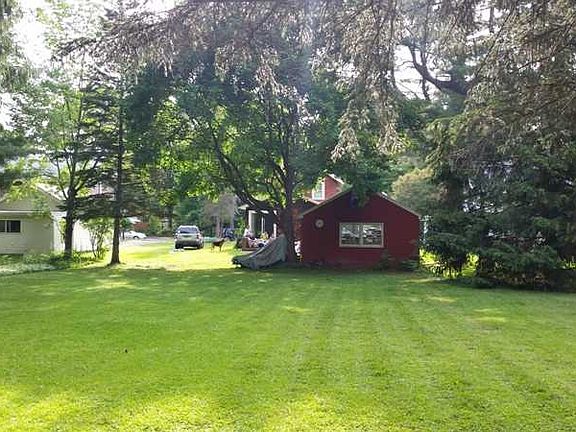 5th image of 274 Walnut St