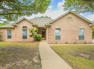 204 Keswick Dr, Hewitt, TX 76643