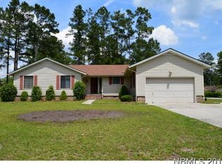 702 Plantation Dr, New Bern, NC 28562