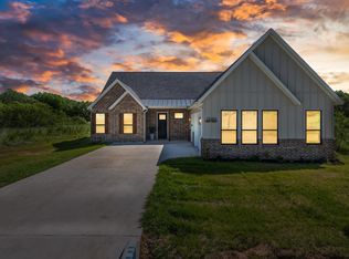 22202 Field St, Whitney, TX 76692