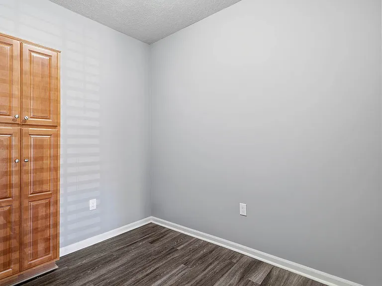 2BR, 1BA Dinning Room