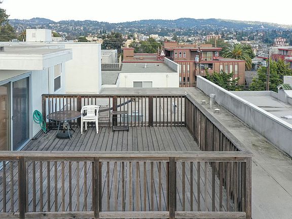 2nd image of 365 Euclid Ave APT 402