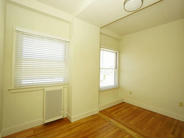 Shattuck Apartments — Photo 24