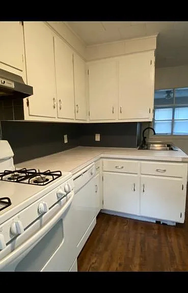 353 Madison St #1F — Photo 11