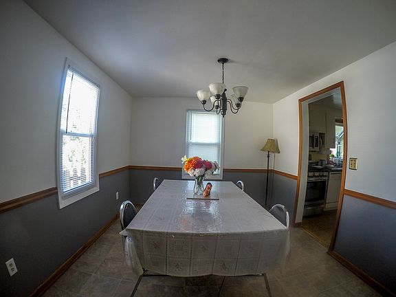 2nd image of 110 Skyview Dr