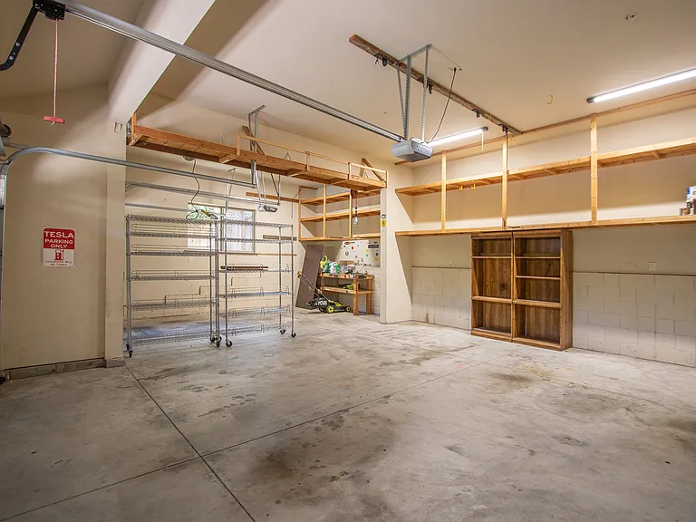 120 Misty Ct — Photo 36