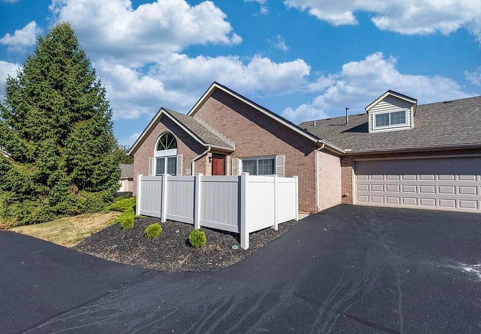 1st image of 4000 Silvaner Dr #23