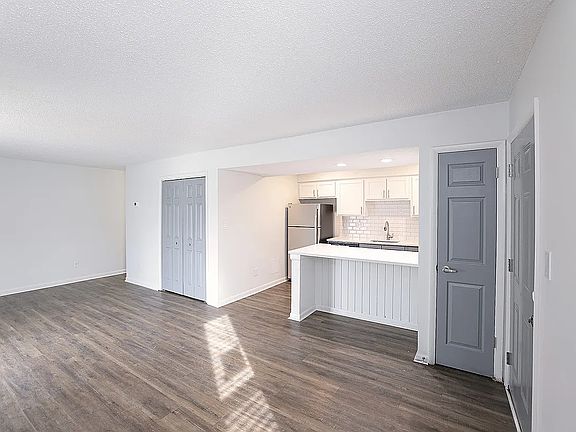 4th image of 4020 Independence Dr NW #1303