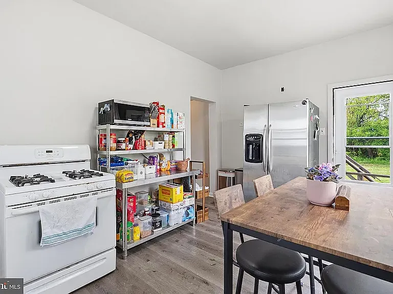 224 Oakdale Ave #1 — Photo 6
