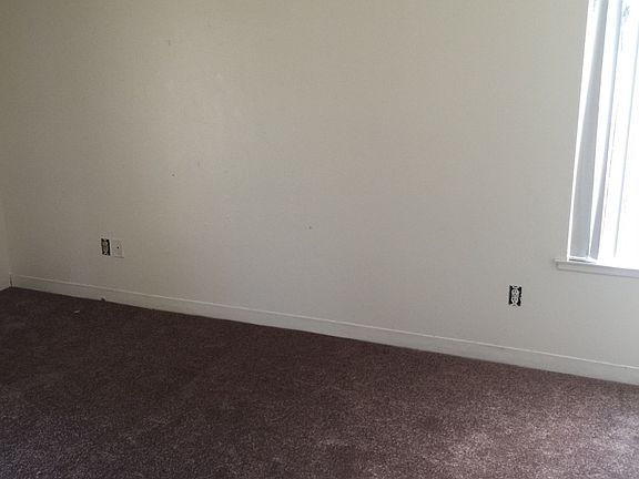 3rd image of 23289 Old Valley Dr