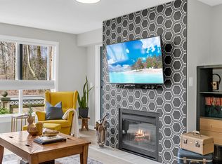 13860 70th Ave #210, Surrey, BC V3W0S1