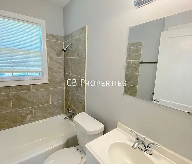 722 Lydgate Rd — Photo 9