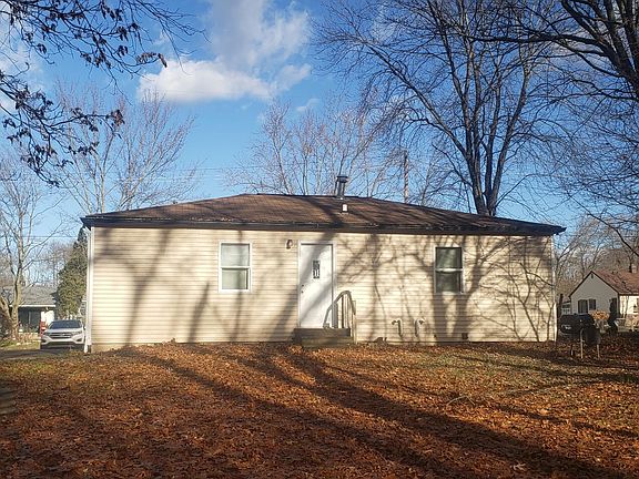 2nd image of 163 Saratoga Ave