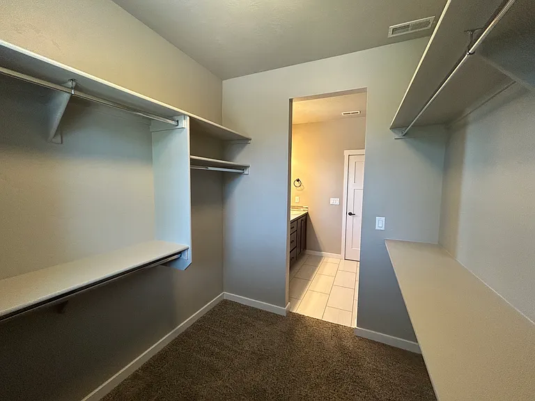 1725 E Bellalucca Ln — Photo 20