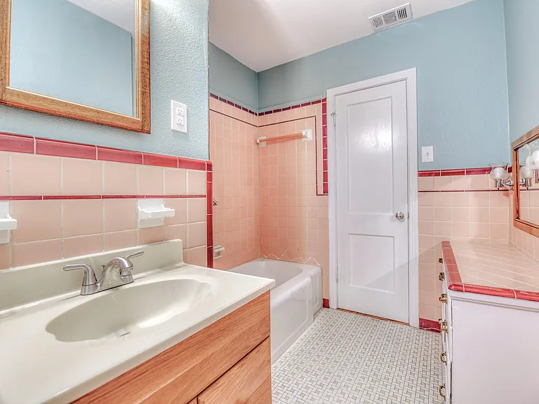6028 Fairway Ave — Photo 16