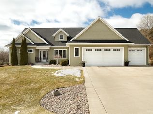 W8083 August Ave, Holmen, WI 54636