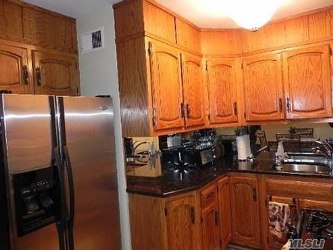 3rd image of 3218 Lawrence Ave