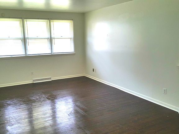 4th image of 1000 W Macqueen Ave
