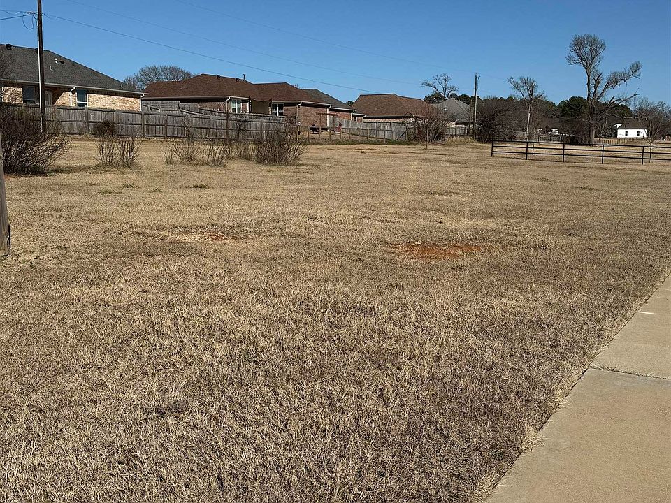 2nd image of 399 Maji Rd