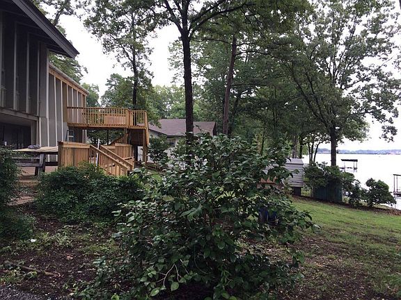 5th image of 140 Sammie Terrace