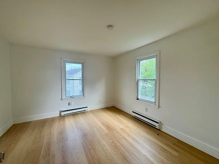 27 Minott St #7 — Photo 9