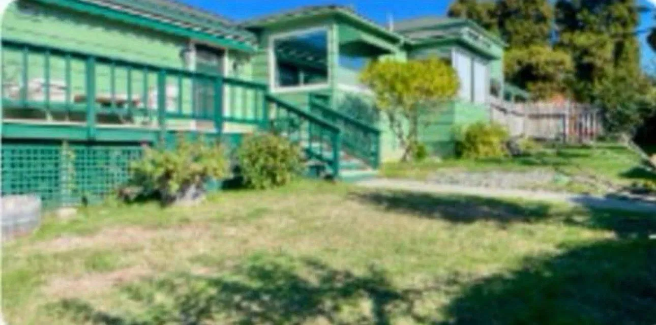 1 bed, 1.0 bath, 300 sqft, $900 — Photo 3
