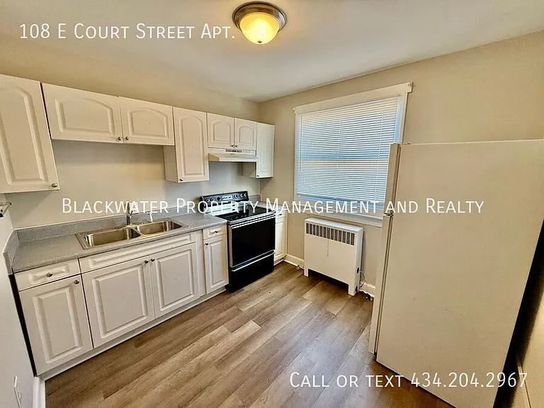 108 E Court St #3 — Photo 7