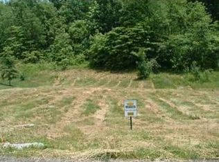 620 Paulownia Dr, Leechburg, PA 15656