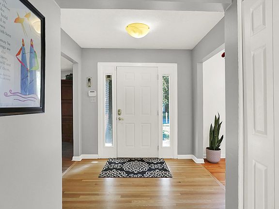2nd image of 8326 Stafford Ln