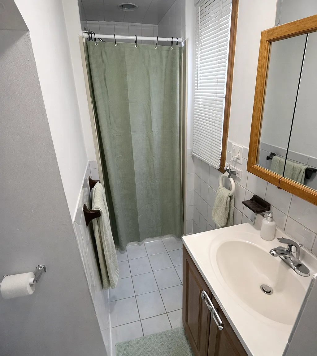 1 bed, 9999 sqft, $2,676 — Photo 4